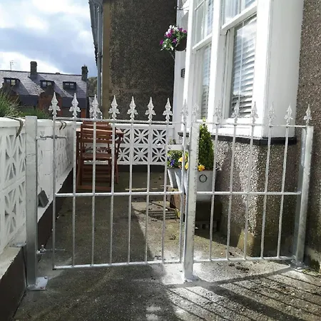 Downtown Cottage Conwy Exterior photo